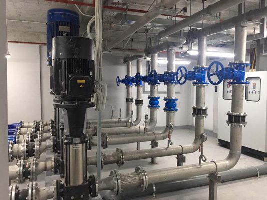 Dịch vụ sục rửa, vệ sinh đường ống nước tại tòa nhà văn phòng Hà Nội